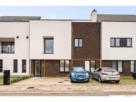 gelijkvloers energiezuinig app. met 2 slpkrs  2 terrassen...