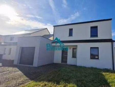 location maison meublé à montreuil-sur-ille (35440) : à louer meublé / 105m² montreuil-sur