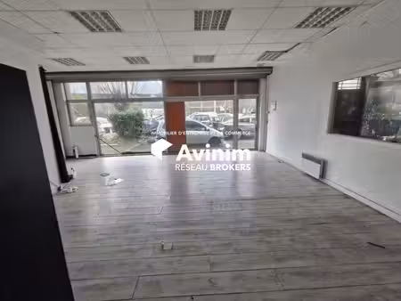 location local d’activités torcy 77200 362m²