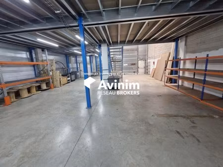 location entrepôt emerainville 77184 374m²