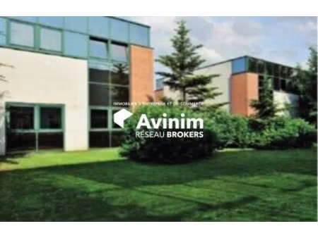 location entrepôt mitry mory 77290 329m²