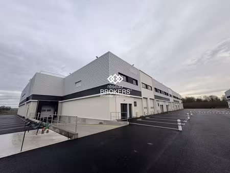 location entrepôt saint aignan grandlieu 44860 285m²