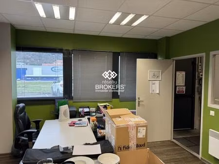 location local d’activités brignais 69530 348m²