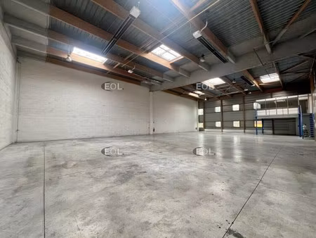 location local d’activités le bourget 93350 902m²