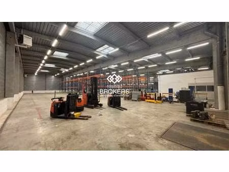 location local d’activités lisses 91090 3167m²