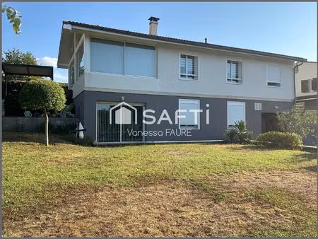 magnifique maison familiale de 155 m² avec piscine  panneaux solaires & garages – artigues