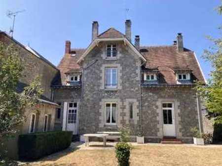 vente maison à laval (53000) : à vendre / 196m² laval