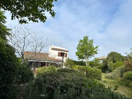 vente maison 5 pièces 150 m² pauillac (33250)