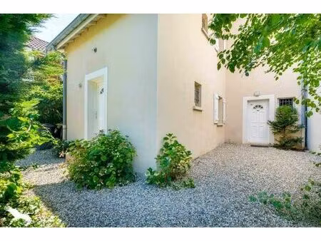 vente maison 5 pièces 217 m² villeurbanne (69100)
