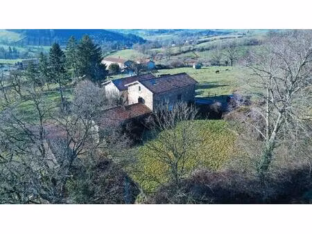 corps de ferme sur 990 m² de terrain
