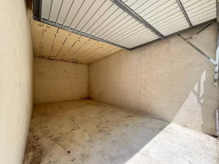 vente parking à brest (29200)  17 000 €