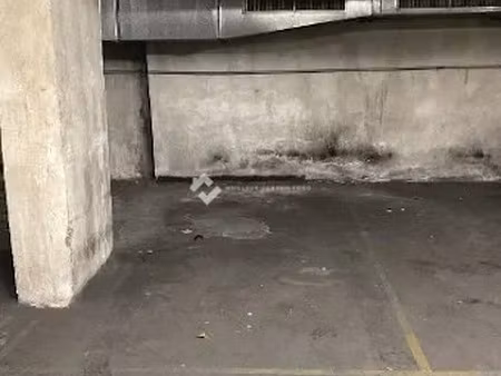 vente parking 13 m² à paris 9ème (75009)  29 000 €