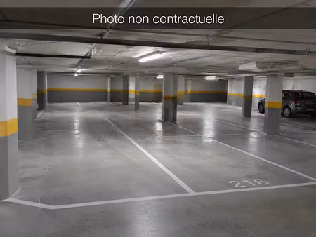 vente parking 14 m² à paris 18ème (75018)  22 000 €
