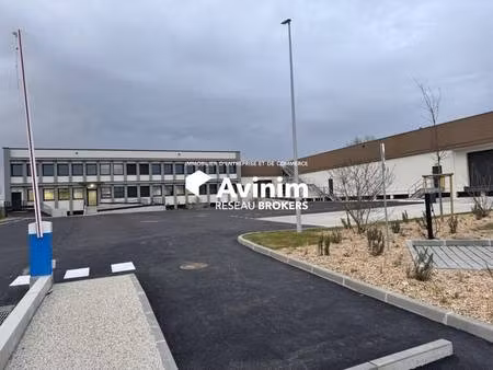 location entrepôt 4 298 m² à 8 789 m²