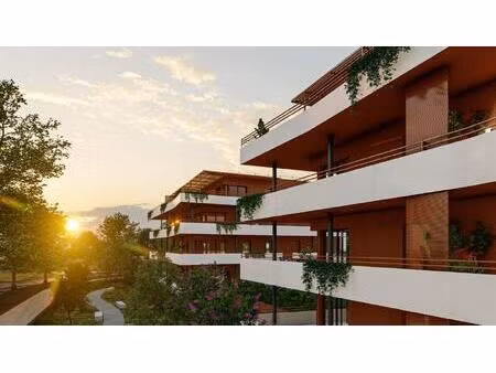 appartement ceret 2 pièces de 40m2 avec terrasse et parking