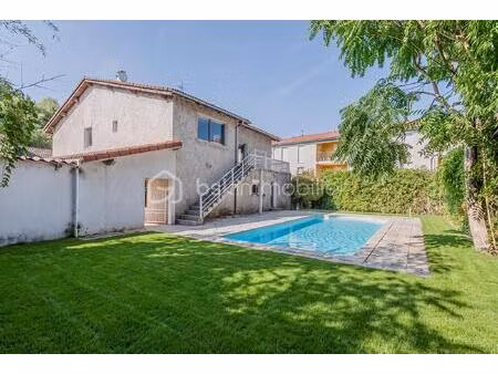maison de 158 m² à beligneux