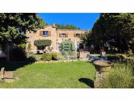authentique mas provençal en pierre - 5 chambres et dépendances