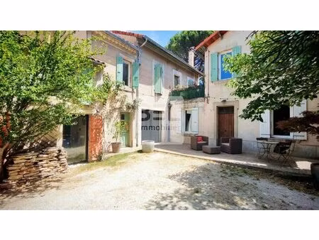 ancien corps de ferme rénové-160m²-jardin  piscine et dépendances