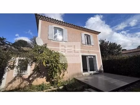 agreable villa avec 3 chambres jardin et garage