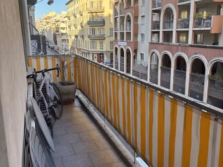 location appartement 3 pièces 58 m² à nice (06300)