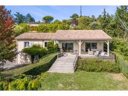 maison de campagne avec piscine et annexe