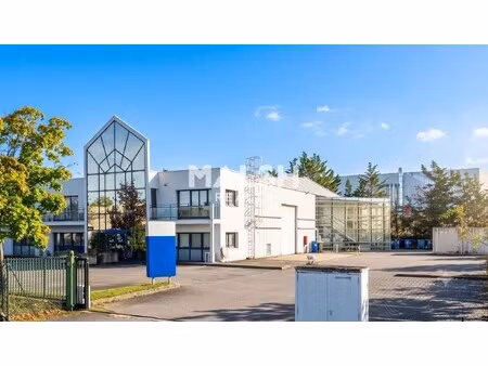 achat local professionnel 1 106m²