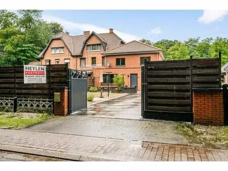 maison à vendre à nijverheidslaan 3a genk (rbw55857)