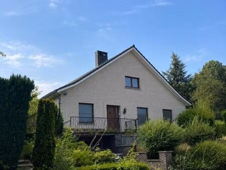maison à vendre à avenue de la sauge 15 jambes (vbe50811)