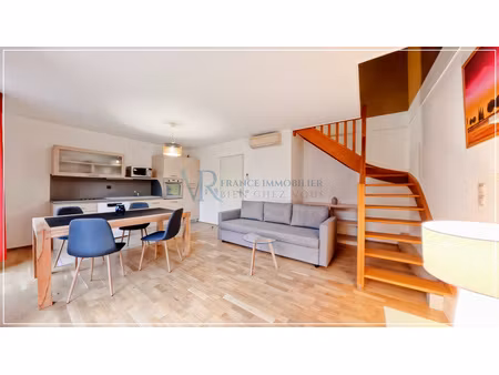 appartement 3 pièces (t3) duplex 69m² - loué meublé