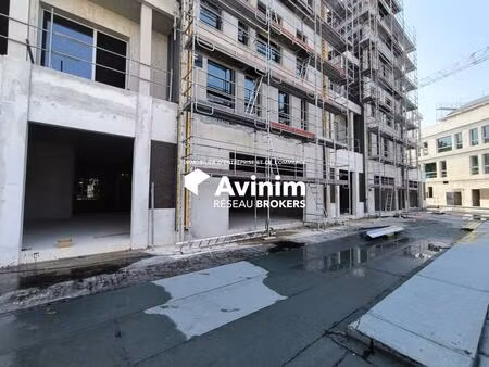 vente commerce serris 77700 266m²