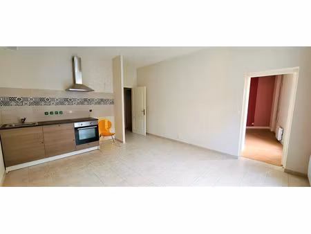 location appartement 2 pièces 41m2 amélie-les-bains-palalda 66110 - 450 € - surface privée