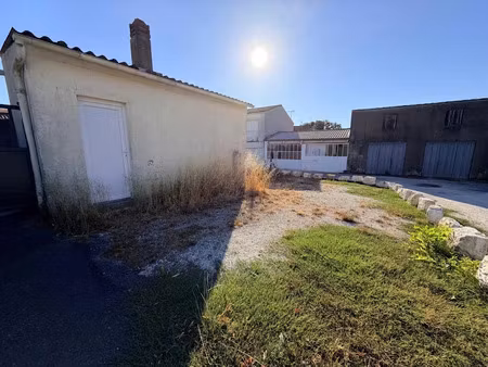 vente terrain 122 m² à cozes (17120)  25 000 €