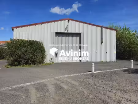 location commerce aubière 63170 900m²