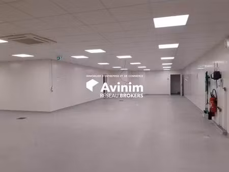location commerce chambery 73000 886m²