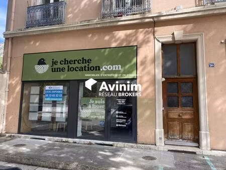 location commerce grenoble 38000 65m²