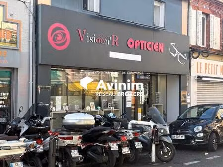 location commerce marseille 13009 50m²