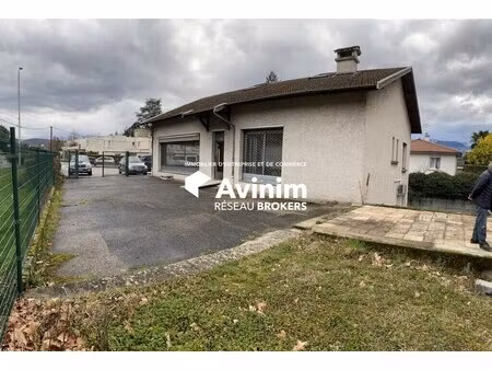 location commerce saint martin d heres 38400 280m²