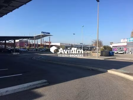 location commerce avignon 84000 250m²