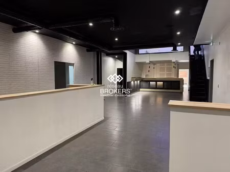 location commerce le pontet 84130 341m²
