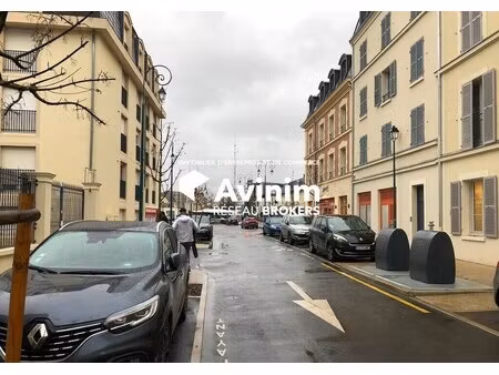 location commerce pontoise 95300 271m²