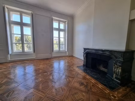 t6 place bellecour 69002 lyon