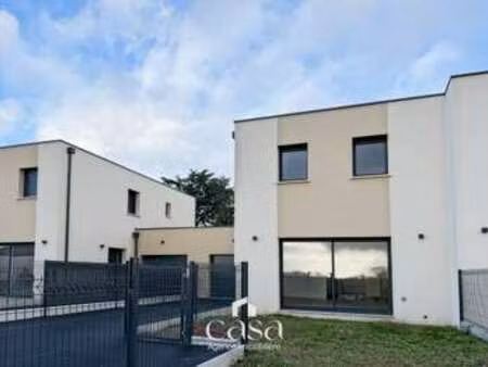 location maison à vaucelles (14400) : à louer / 88m² vaucelles
