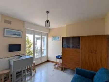 location appartement t1 à dinard gare-la saudrais-la vicomte (35800) : à louer t1 / 20m² d