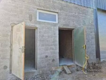 location garage box et parking à lamballe (22400) : à louer / 18m² lamballe