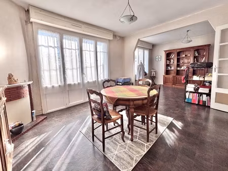 immeuble 7 pièces - 160 m²