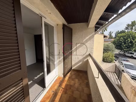 location maison 5 pièces 85.72 m² à aix-en-provence (13090)  1 550 €
