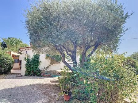 location maison 3 pièces 70.61 m² à mougins (06250)  1 815 €