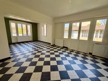 location maison 4 pièces 100 m² à aire-sur-l'adour (40800)  810 €