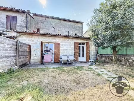 location maison 4 pièces 90 m² à coutras (33230)  776 €