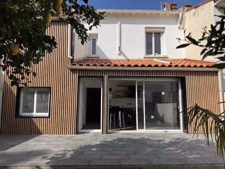 location maison 4 pièces 98.8 m² à perpignan (66000)  1 290 €